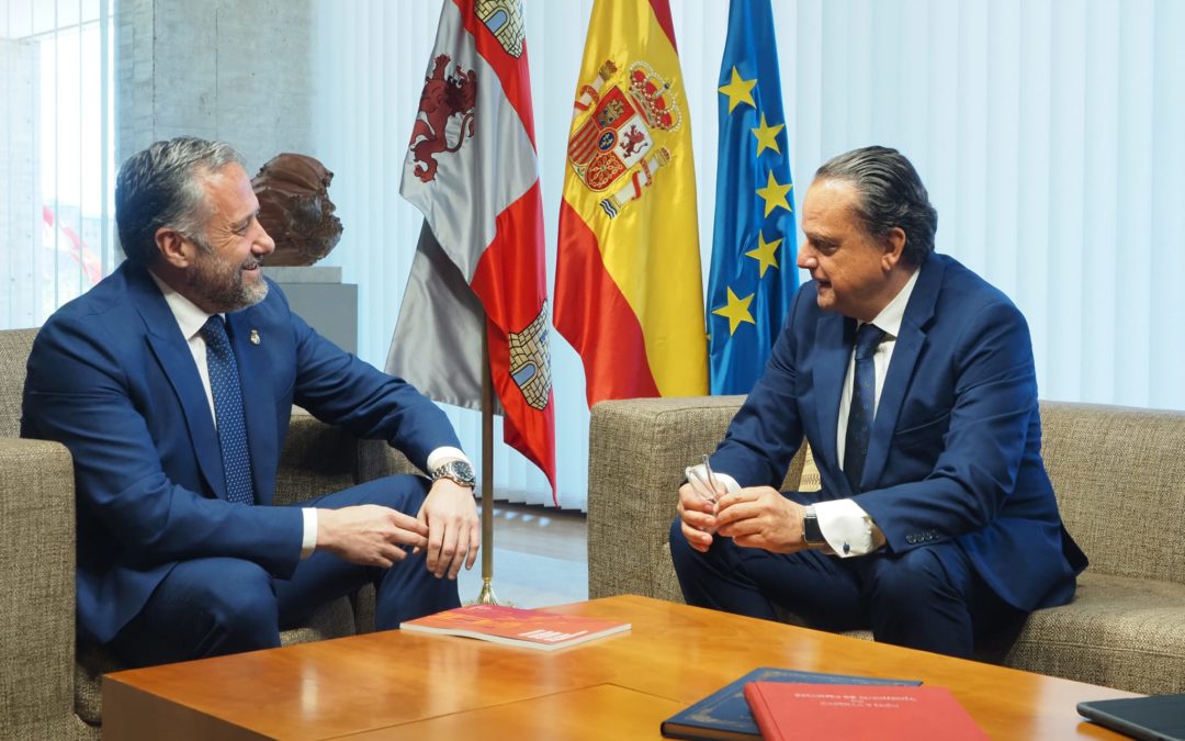 El Consejo de Cuentas de Castilla y León entrega la Memoria 2021 al Parlamento autonómico