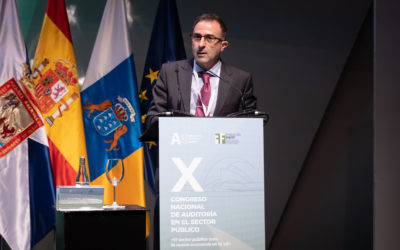 Joaquín Izquierdo Peris recoge en Tenerife el XXIV Premio de la Revista Auditoría Pública