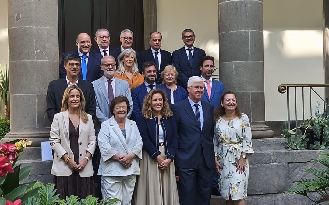 La Audiencia de Cuentas de Canarias reunió en el Parlamento de Canarias a las presidencias de los Órganos de Control Externo